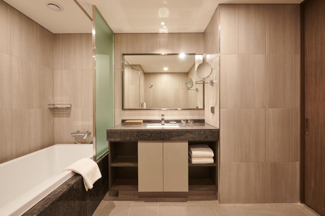 Stanford Hotel Myeongdong ソウル特別市 エクステリア 写真